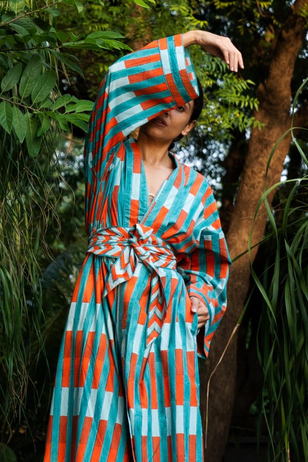 3 (17) Sur Gown in Aqua Citrus Broken Stripe